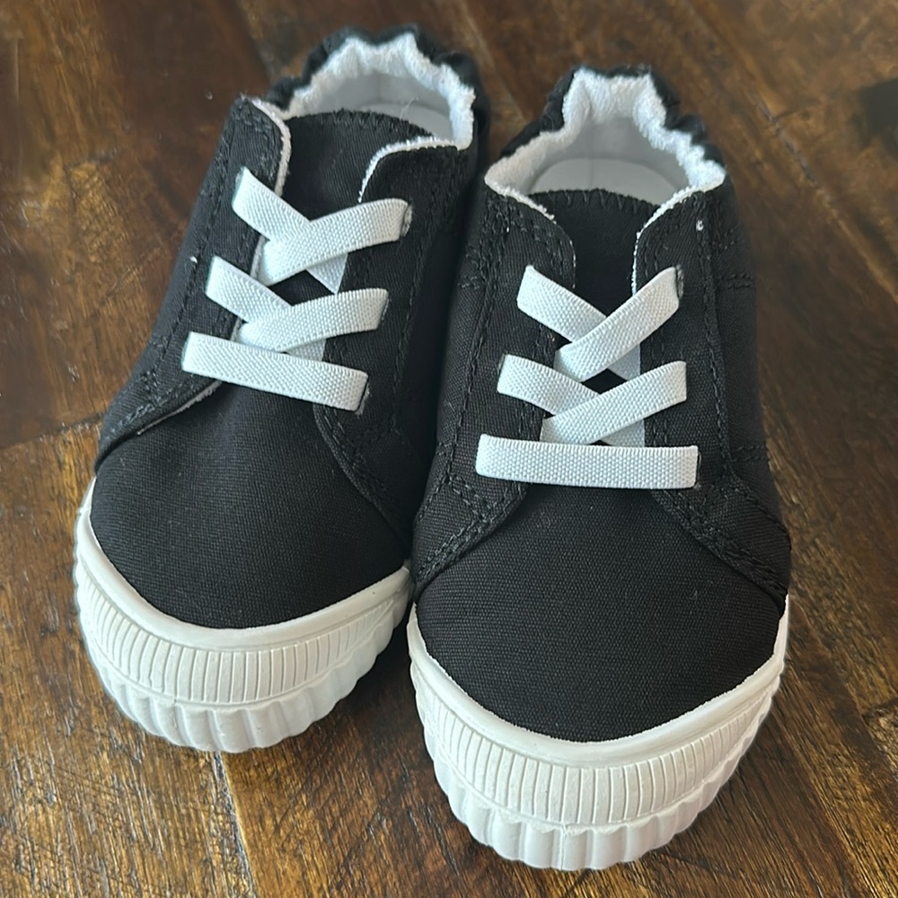 Wonder Nation Sneakers Size 10